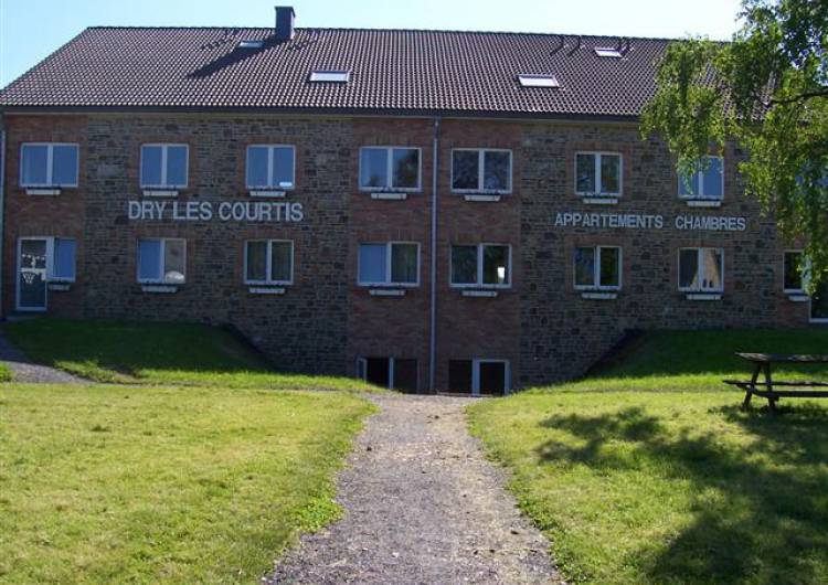 robertville hotel appart hotel dry les courtis 01 c dry les courtis